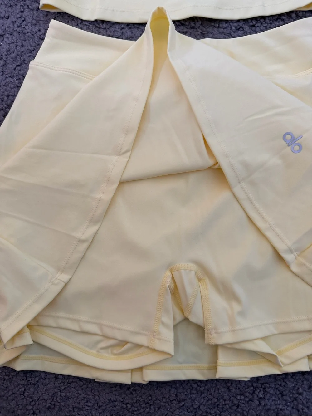 ALO Yoga Women's Yellow pastel Tennis Set